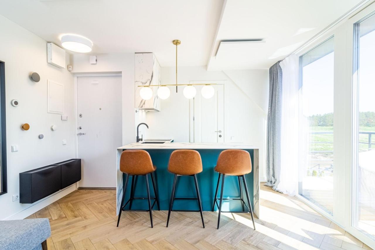 Green Shine Apartment, By Cohost Паланга Екстериор снимка